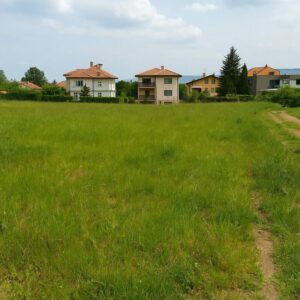 Парцели в София и около София: кои имоти запазват стойност и се продават бързо